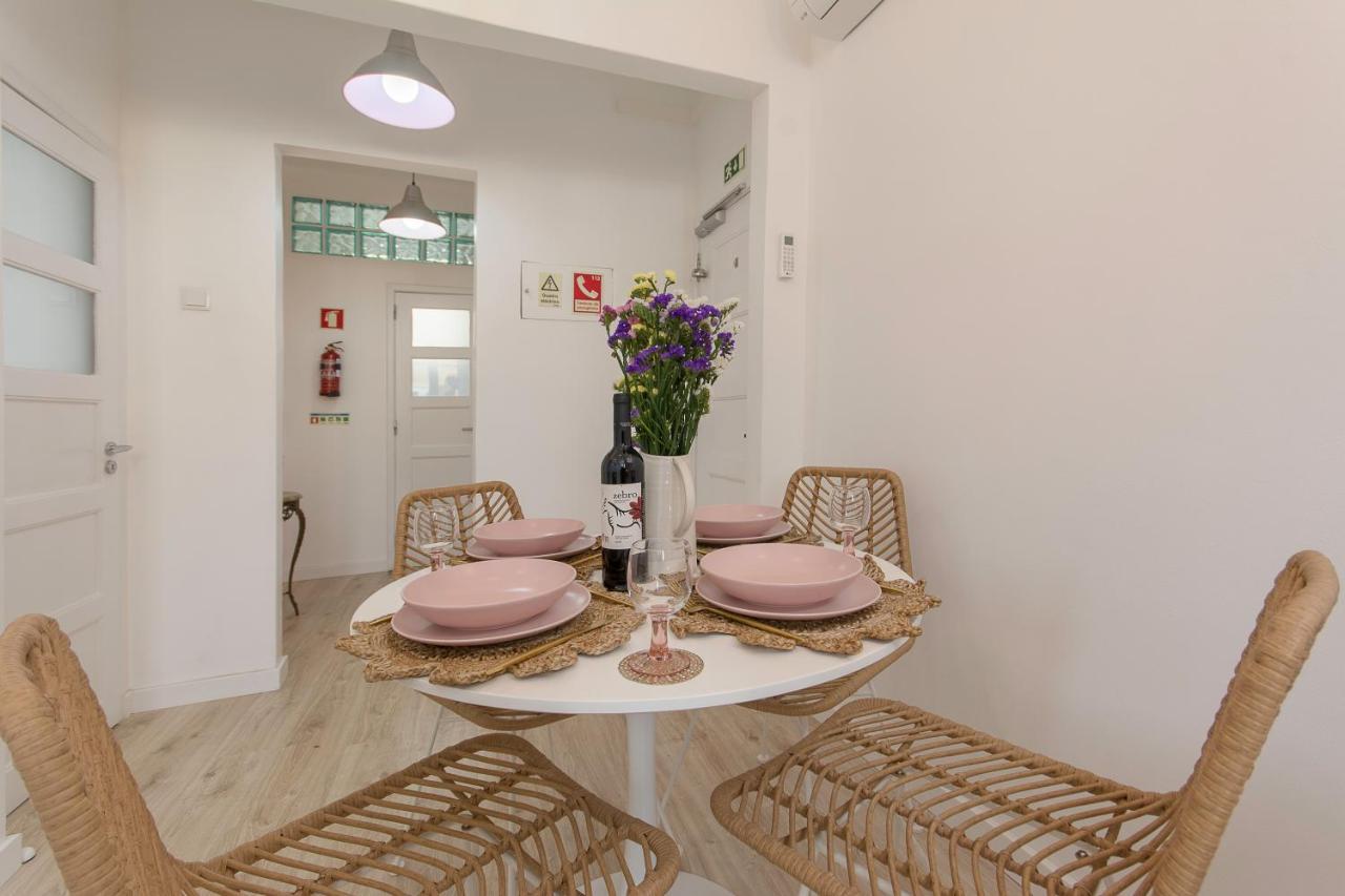 ליסבון New Bright And Cozy Apartment In Graca מראה חיצוני תמונה