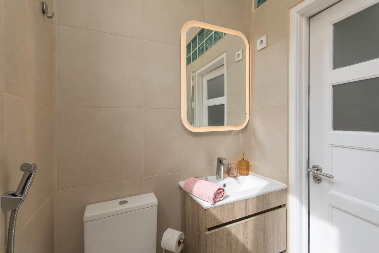 ליסבון New Bright And Cozy Apartment In Graca מראה חיצוני תמונה